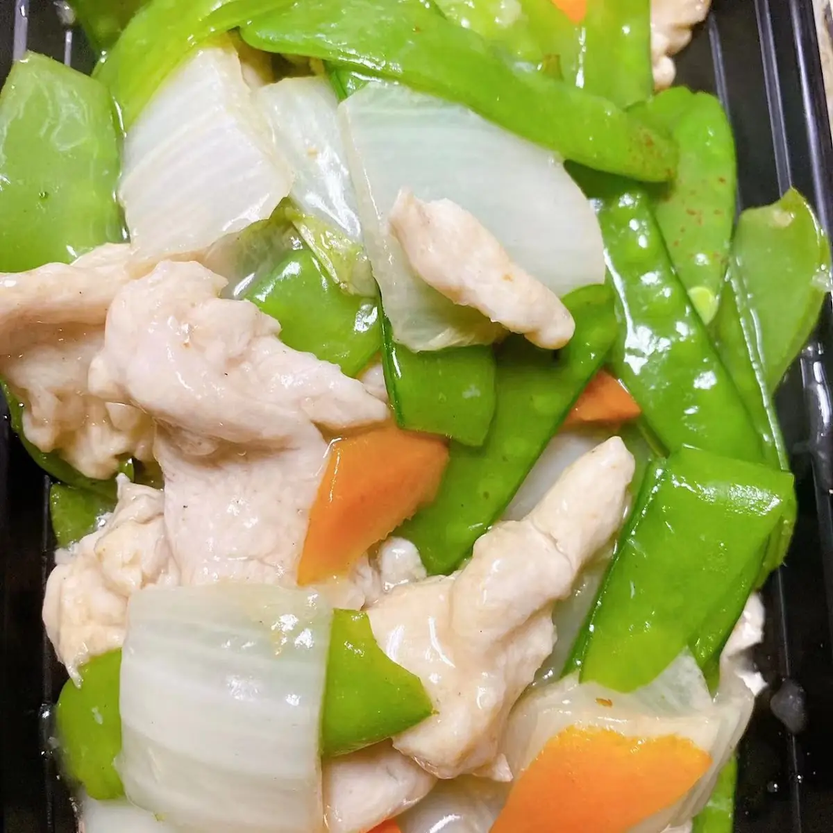 L Moo Goo Gai Pan