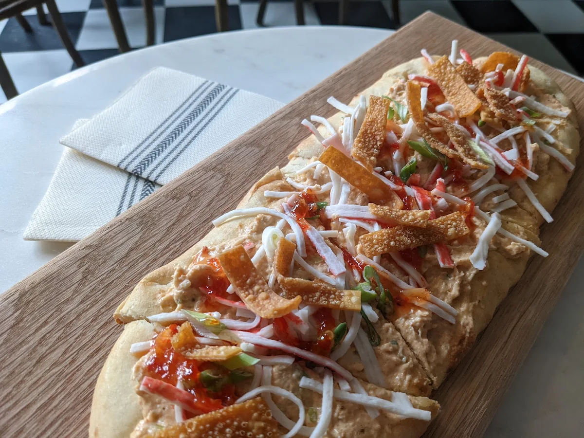 Crab Rangoon Flatbread
