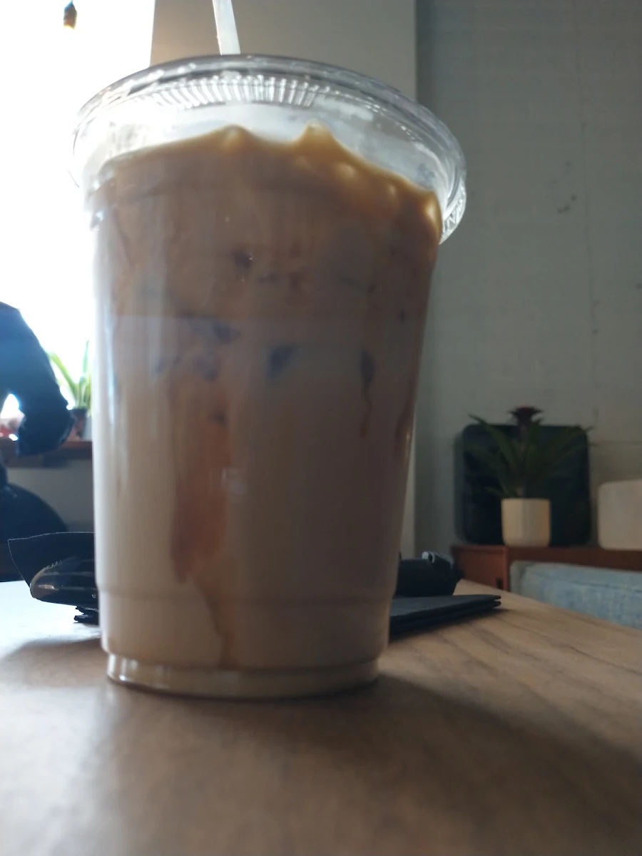 Iced Vanilla Latte