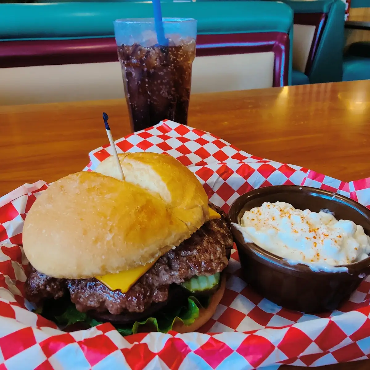 Cheeseburger Deluxe