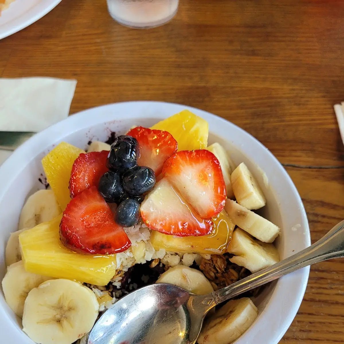 Acai Fresh Fruit Waffle Dine-In Only