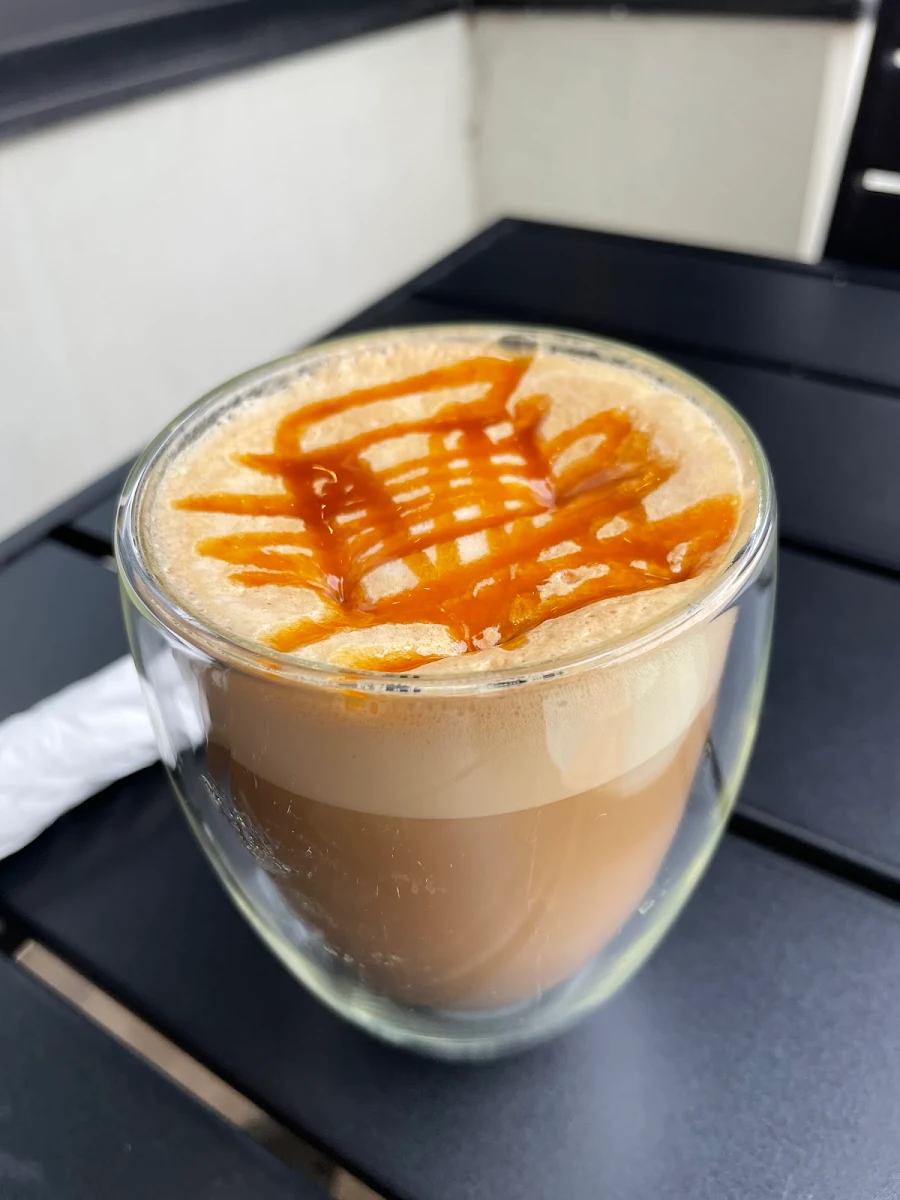 Caramel Latte, Eggcetra Breakfast Cafe