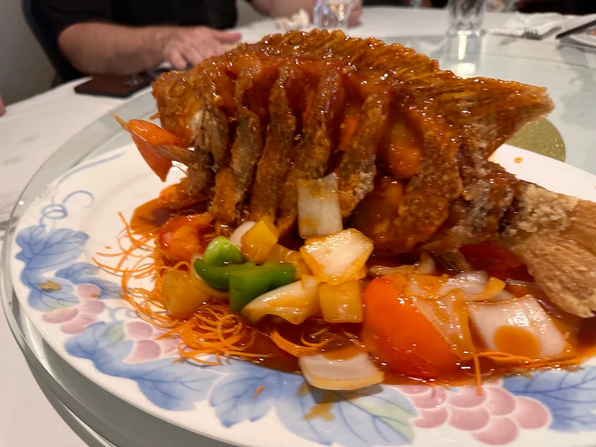 Sweet and Sour Fish, Maison Sai Yan