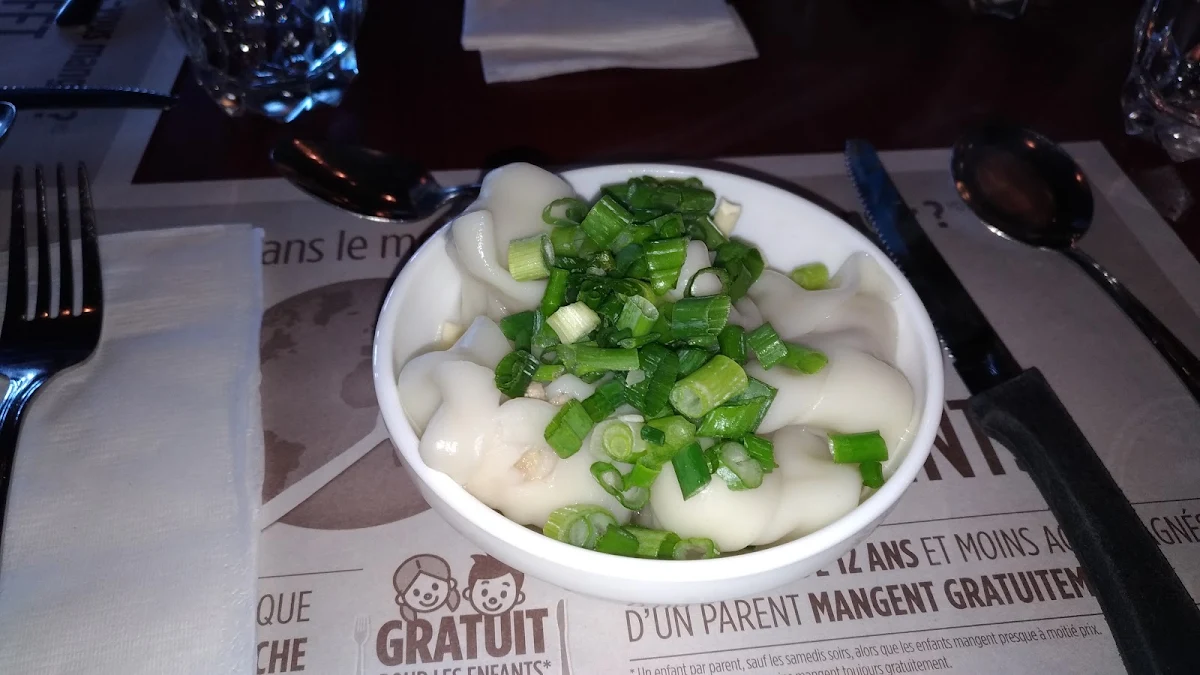 Soupe Wonton, Buffet des Continents - Trois-Rivières
