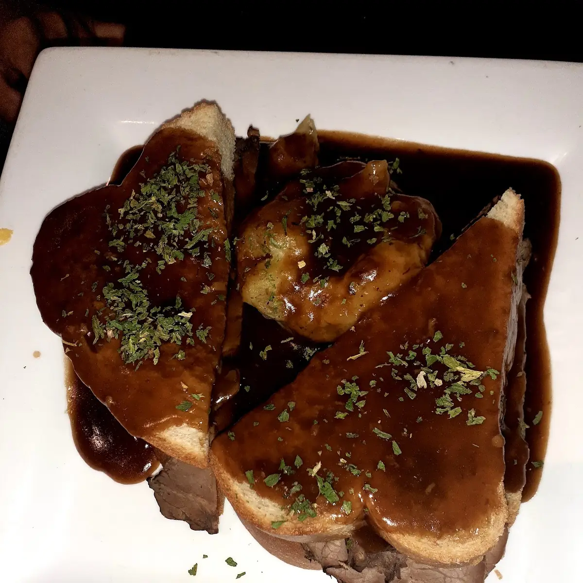 Hot Roast Beef Sandwich
