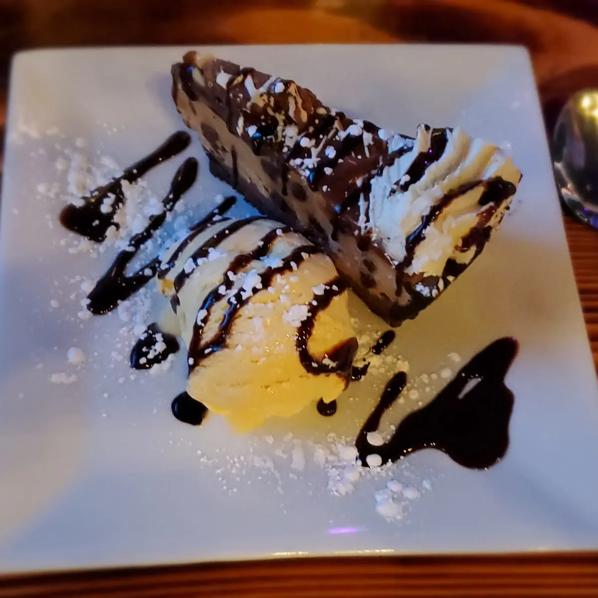 Chocolate Peanut Butter Pie Ala Mode