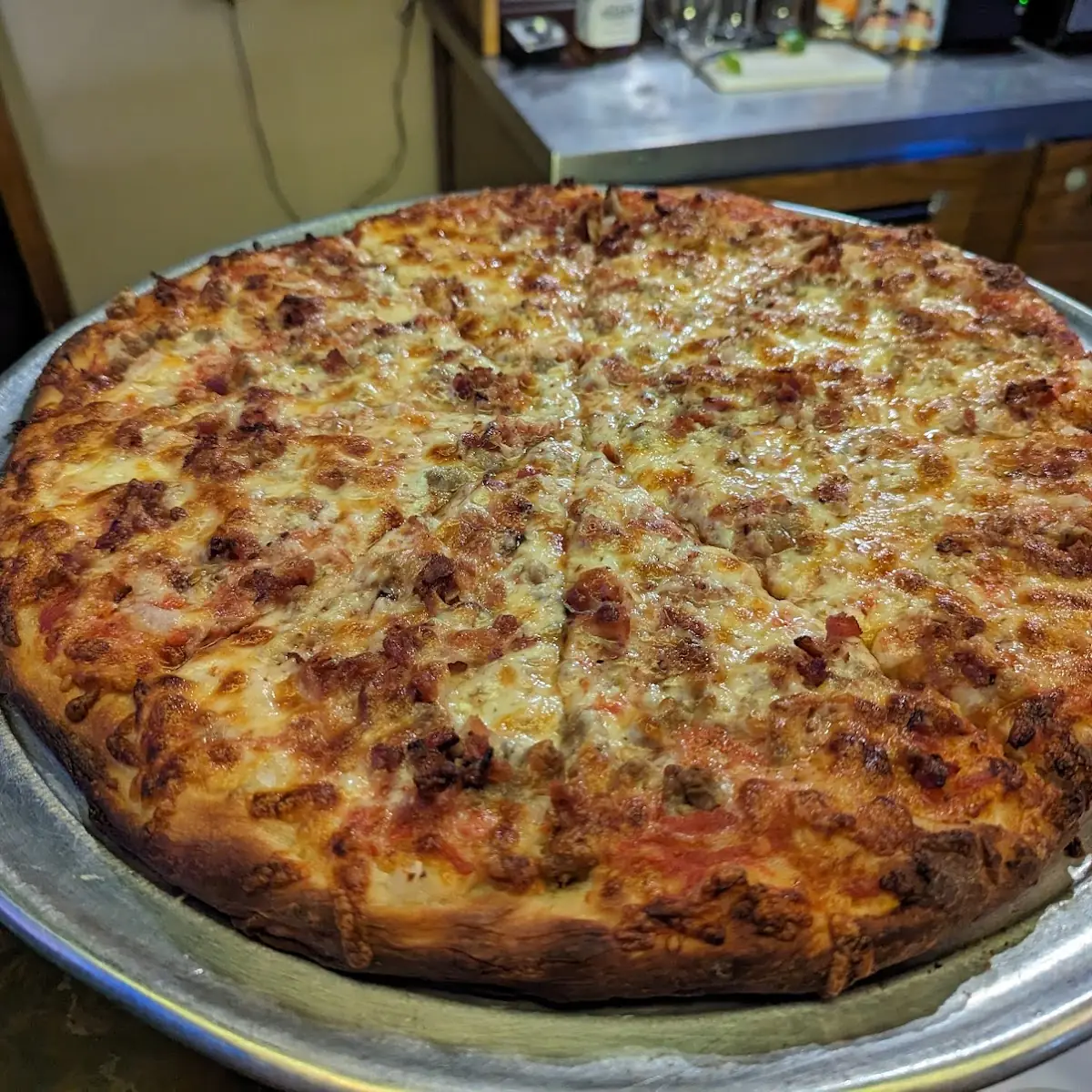 16 Works Pizza