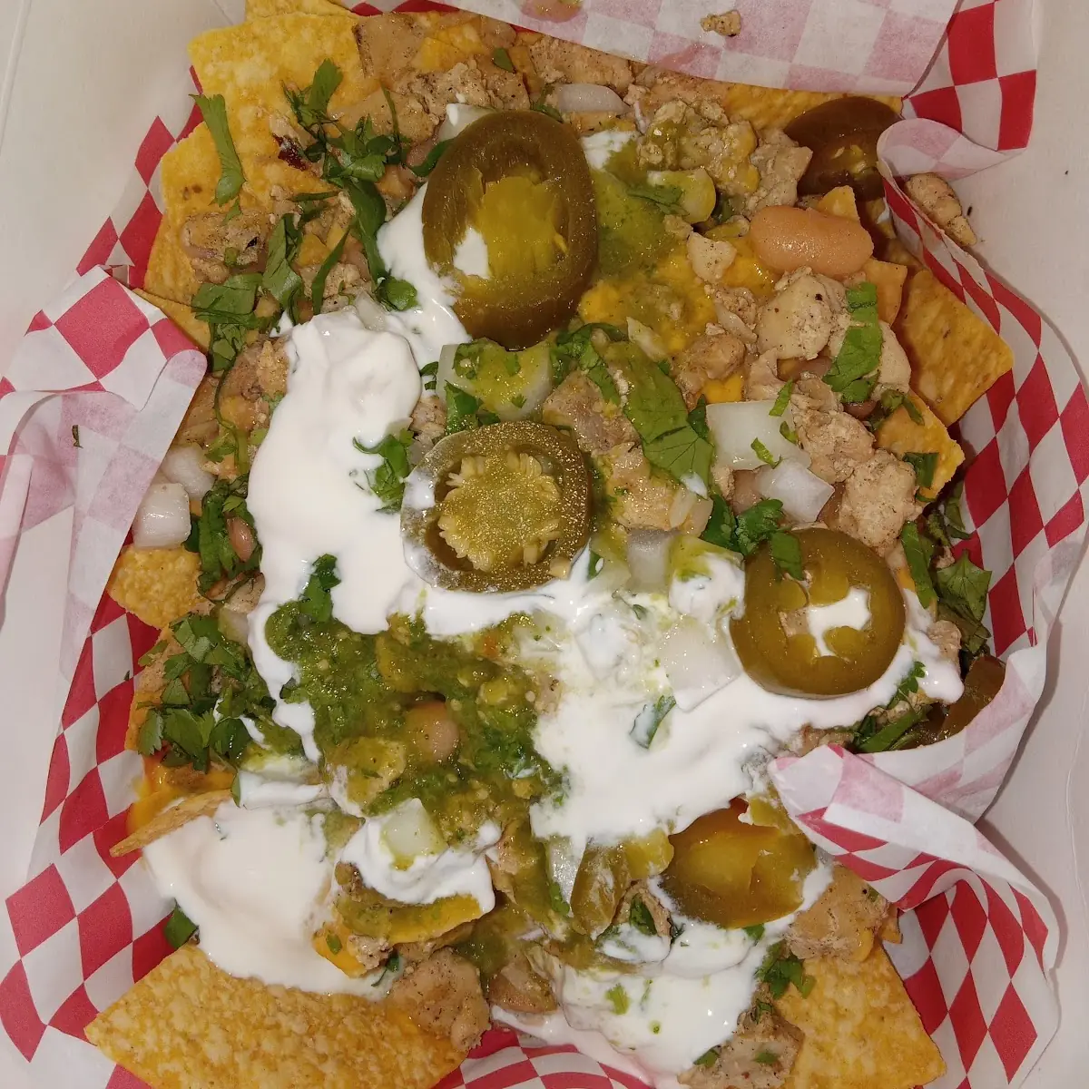 Mas Amor Chicken Nachos