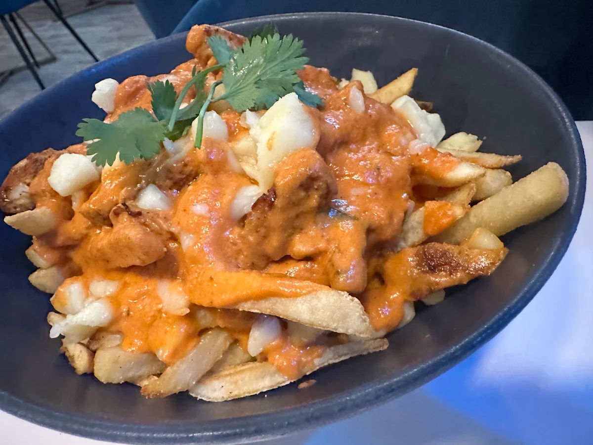 Butter Chicken Poutine