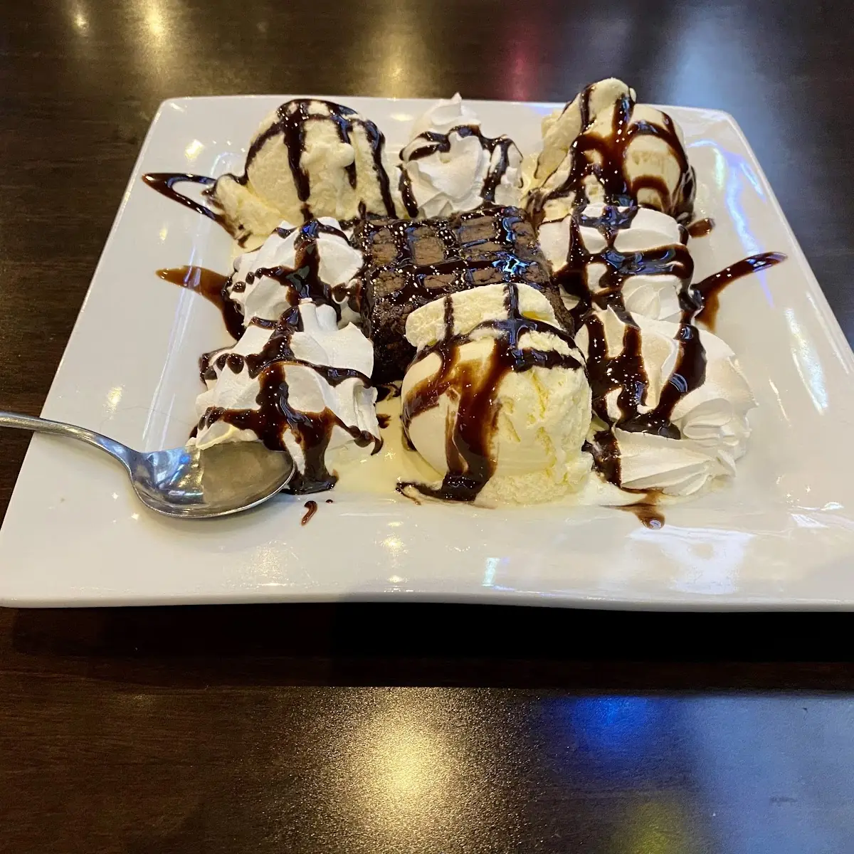 DJ’S Ice Cream Brownie Sundae