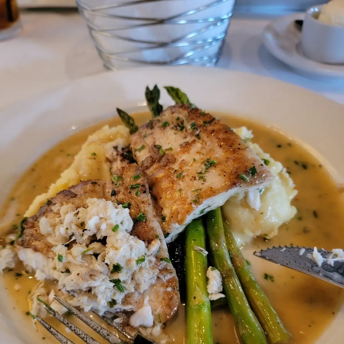 Salmon Fillet with Asparagus