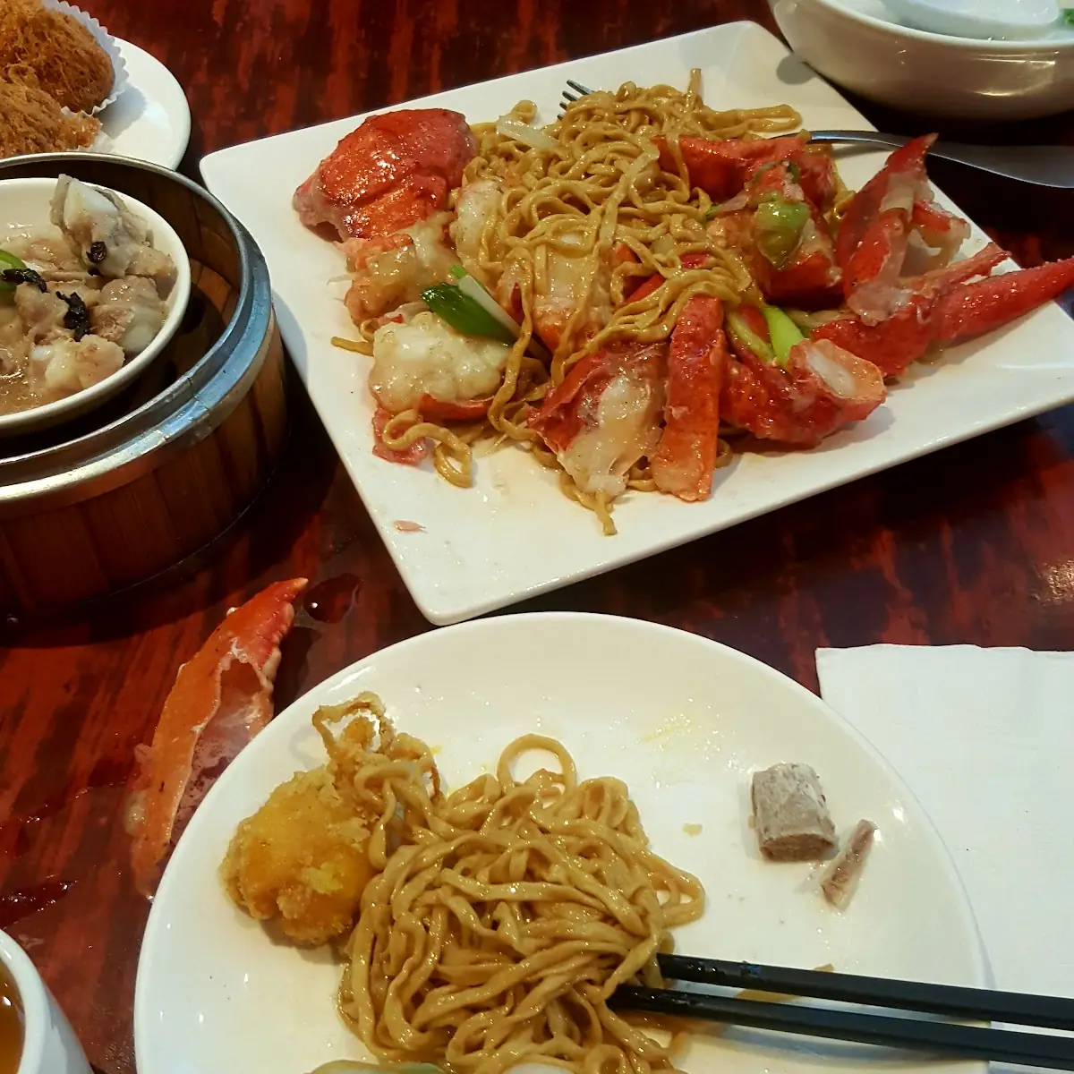 Lobster E Mein