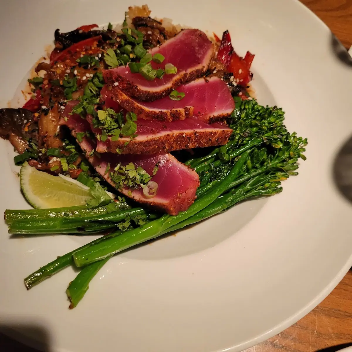Seared Tuna Salad