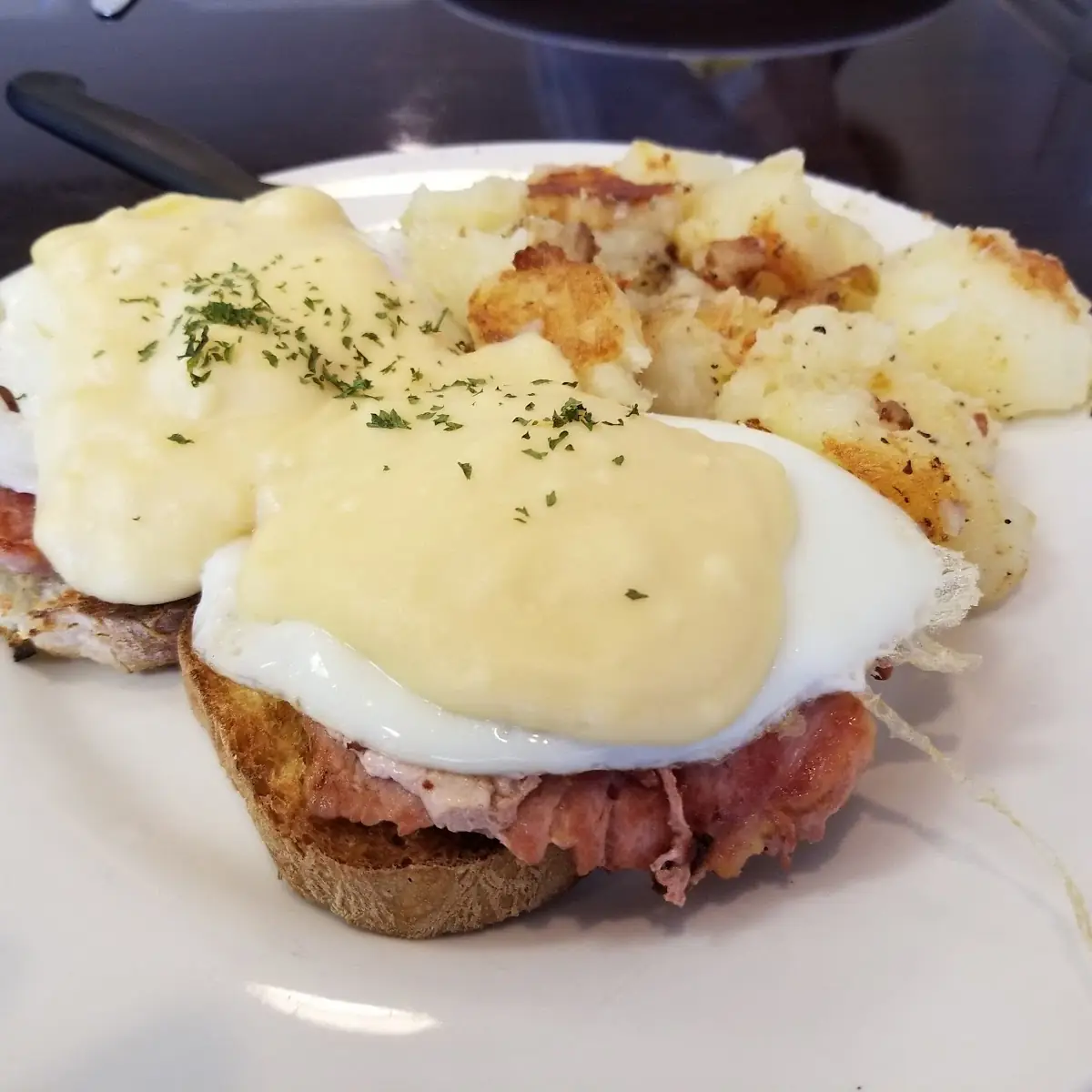 Eggs Benedict