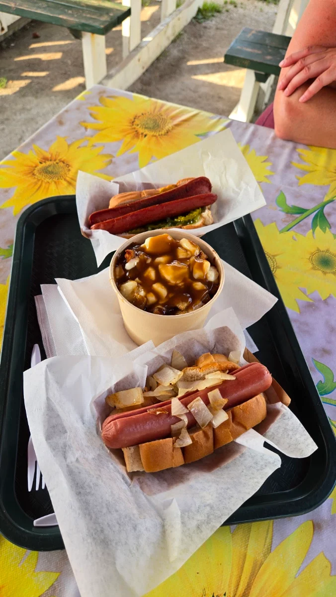 Hot Dog Poutine