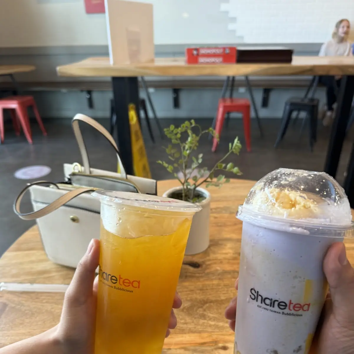 Peach Tea with Honey Jelly