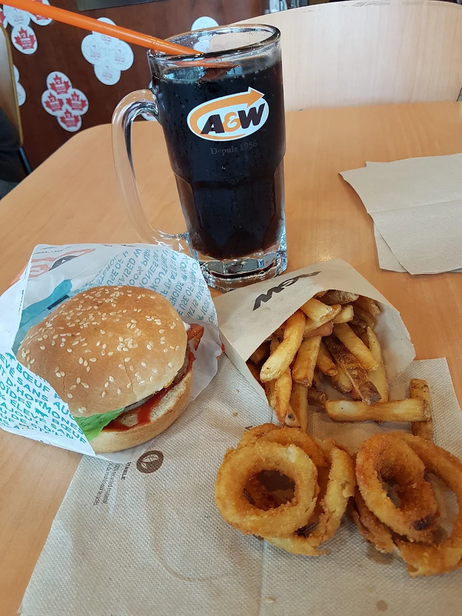 Burgers, A&W Canada