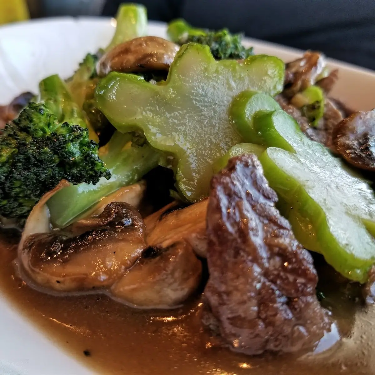 Beef Broccoli with Garlic Sauce