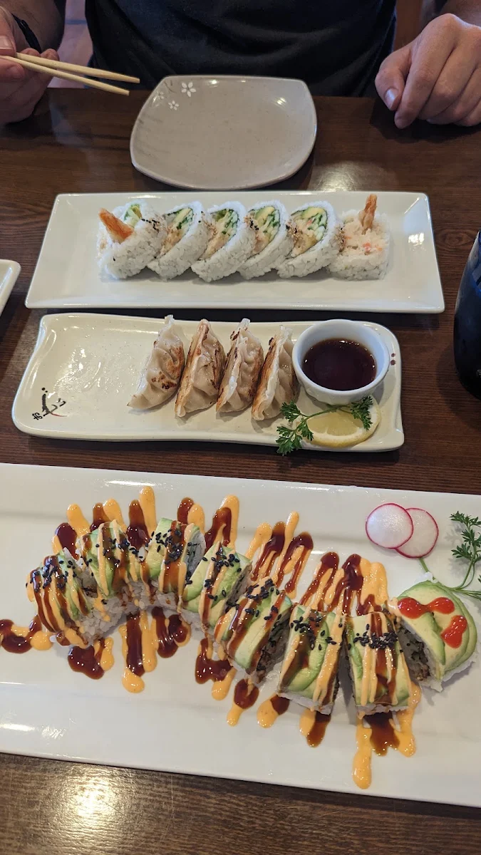 Et Roll, Mii Sushi & BBQ
