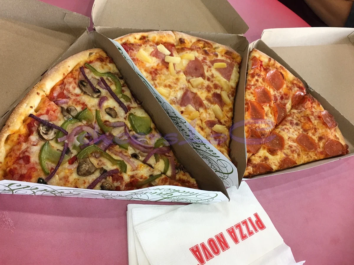 Pizza Nova