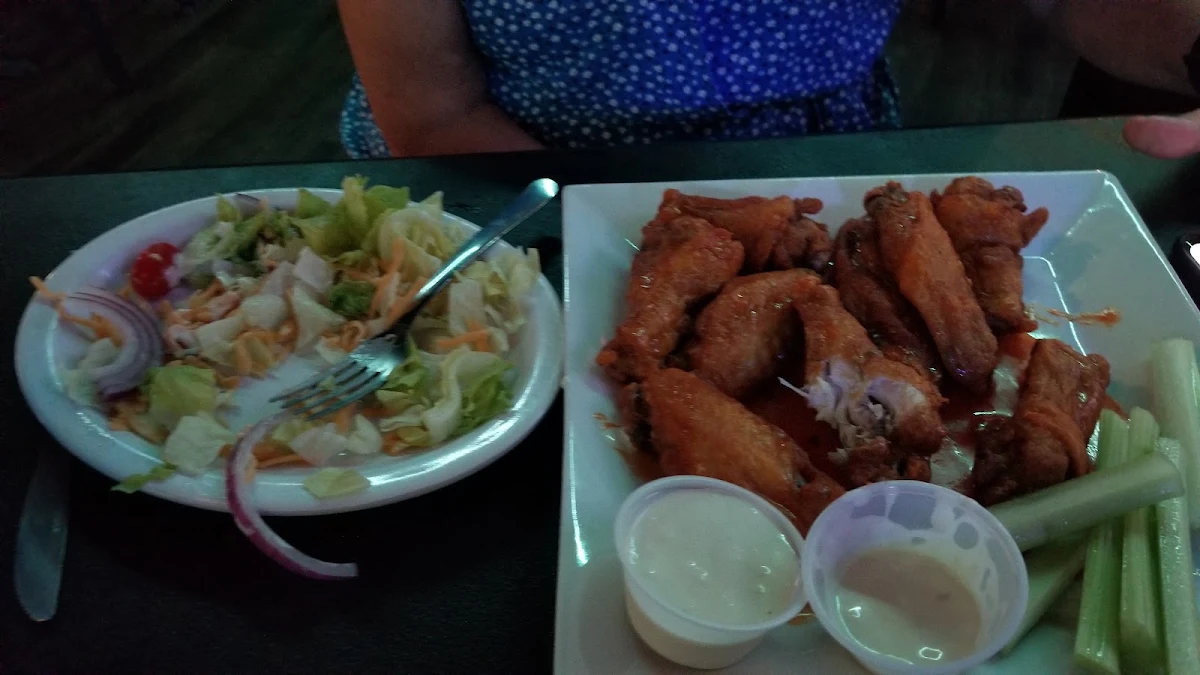 Side Salad and Chicken Wings