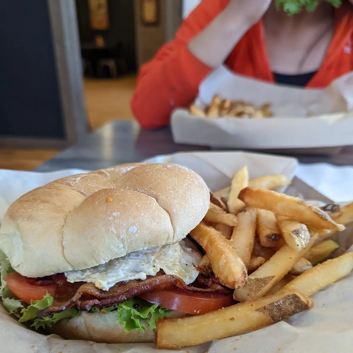 blt Sandwich with Egg and Fries