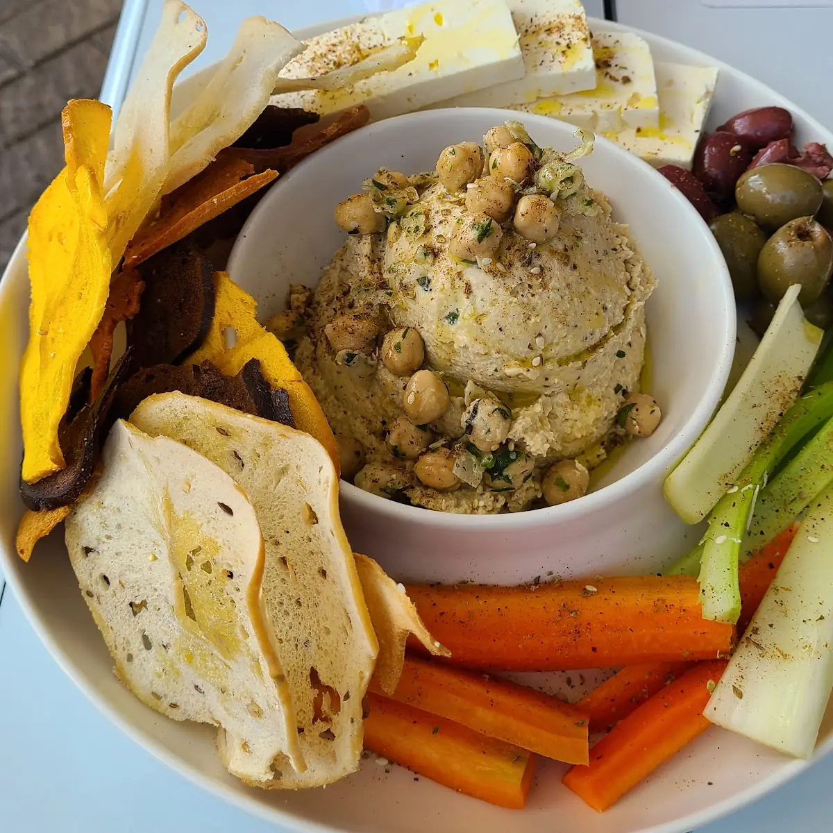 MEDITERRANEAN HUMMUS WRAP
