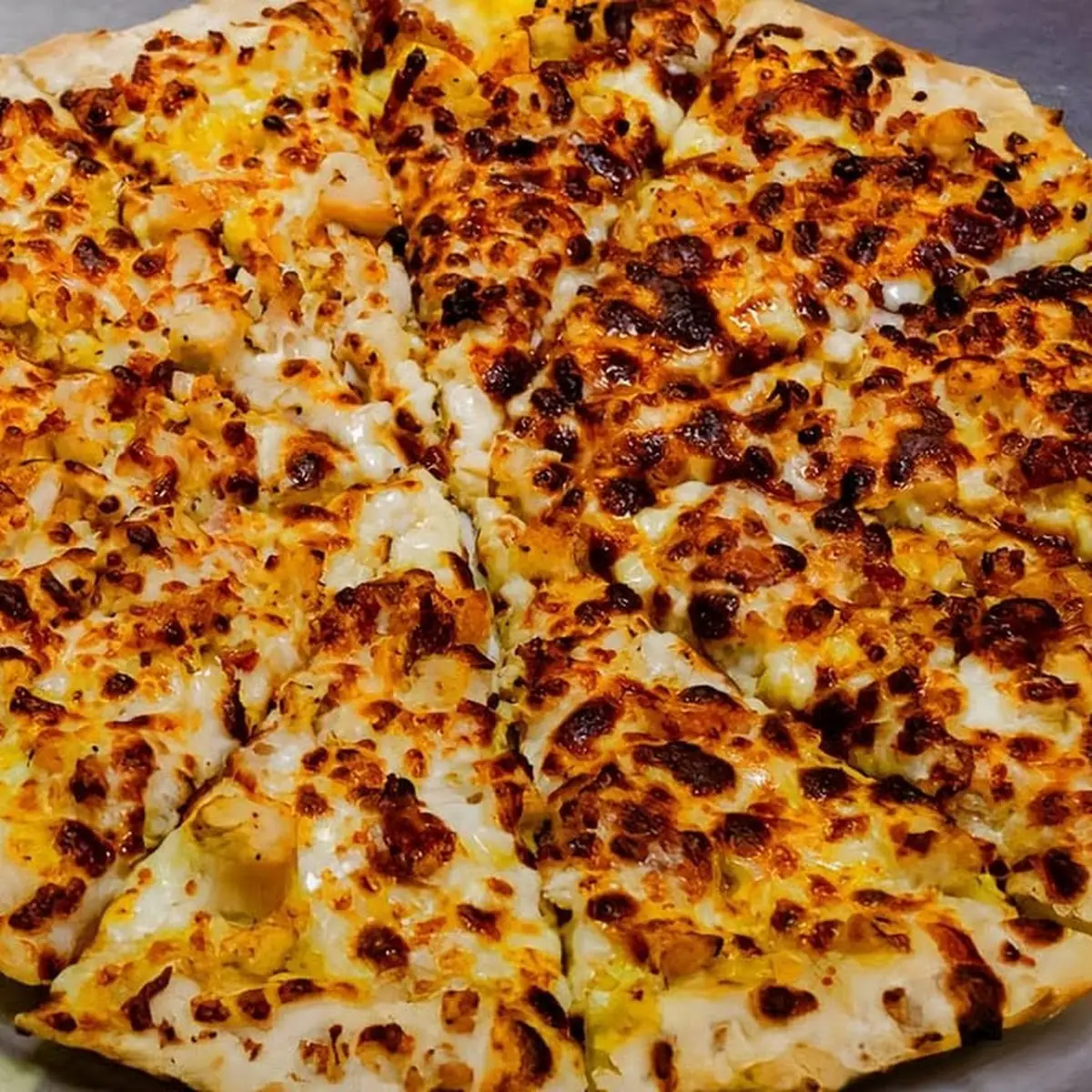 Sriracha Chicken Pizza