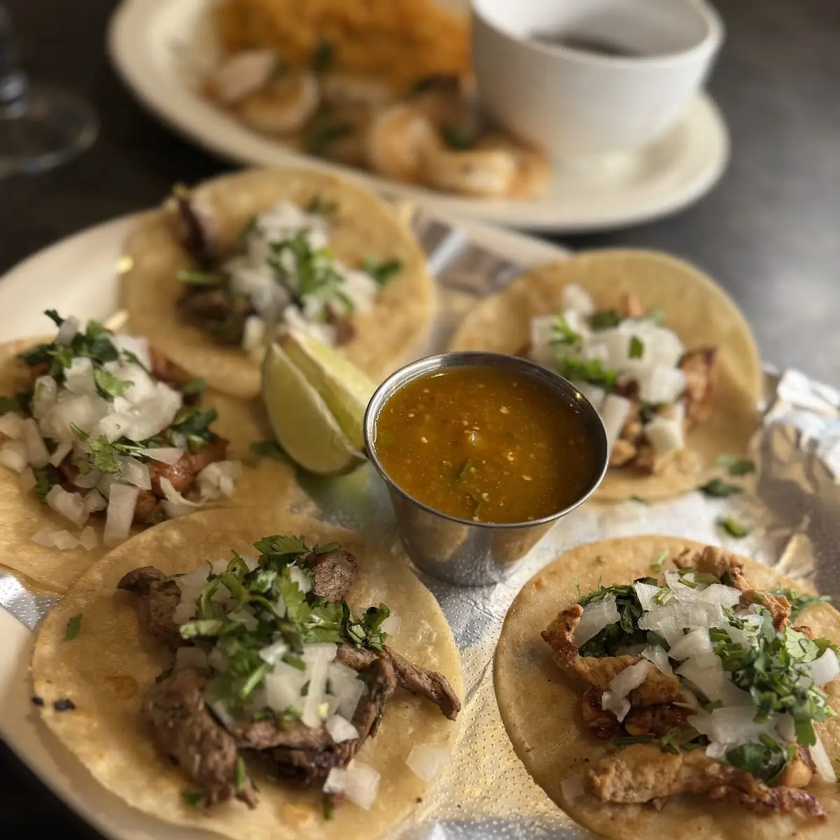 Enchilada y tacos lunch