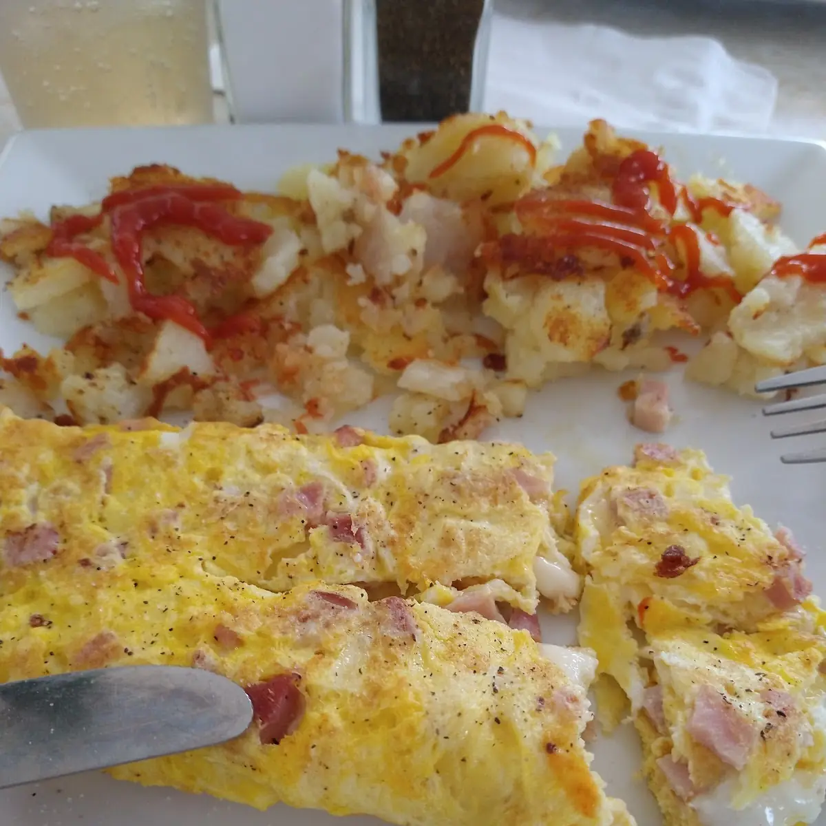 Ham and Cheese Omelette with Homefries