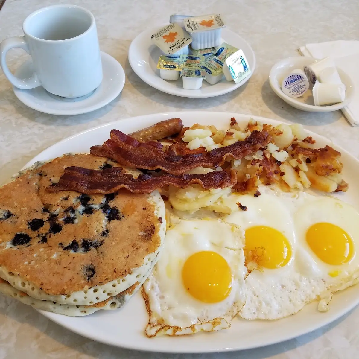 Three Egg Combo Wit Blueberry Pancake Upgrade