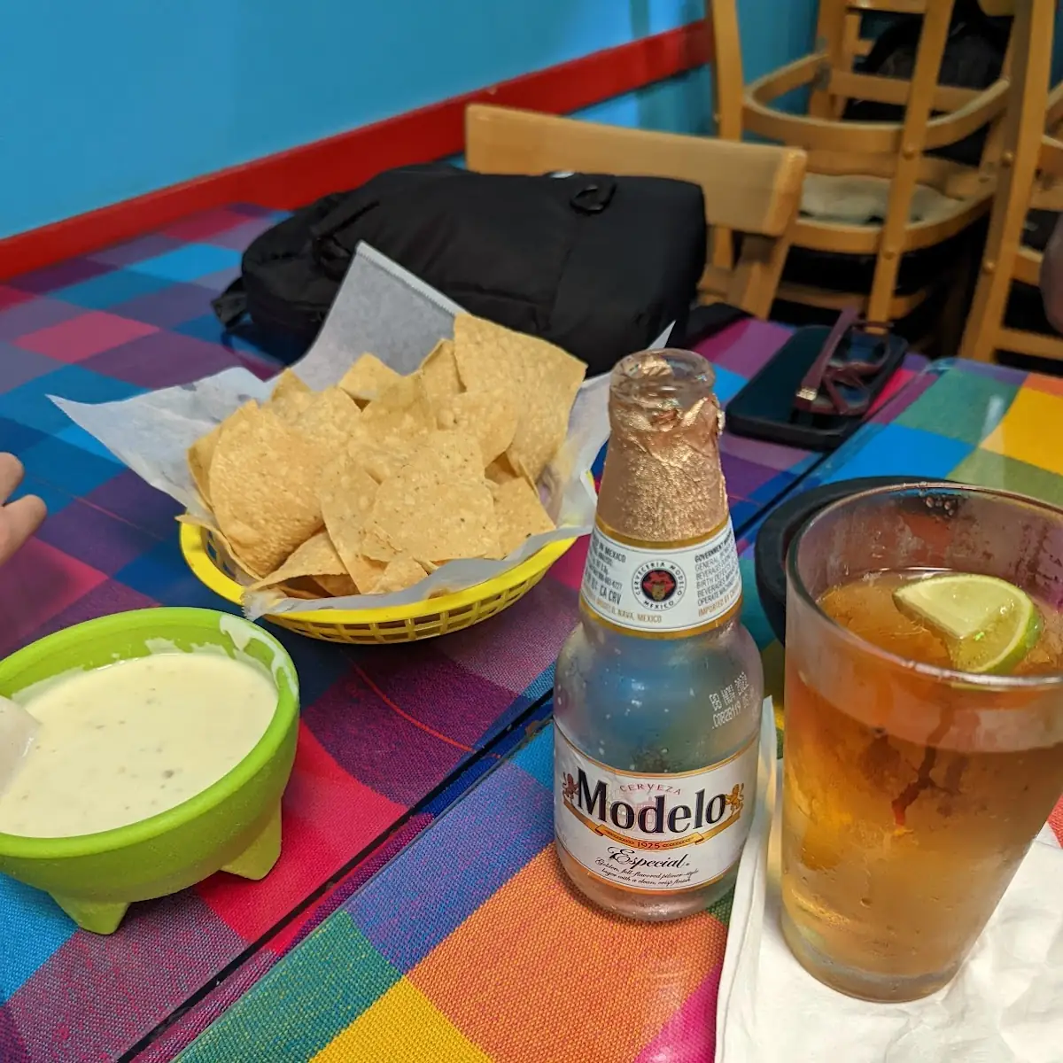 Chips Queso & Beer