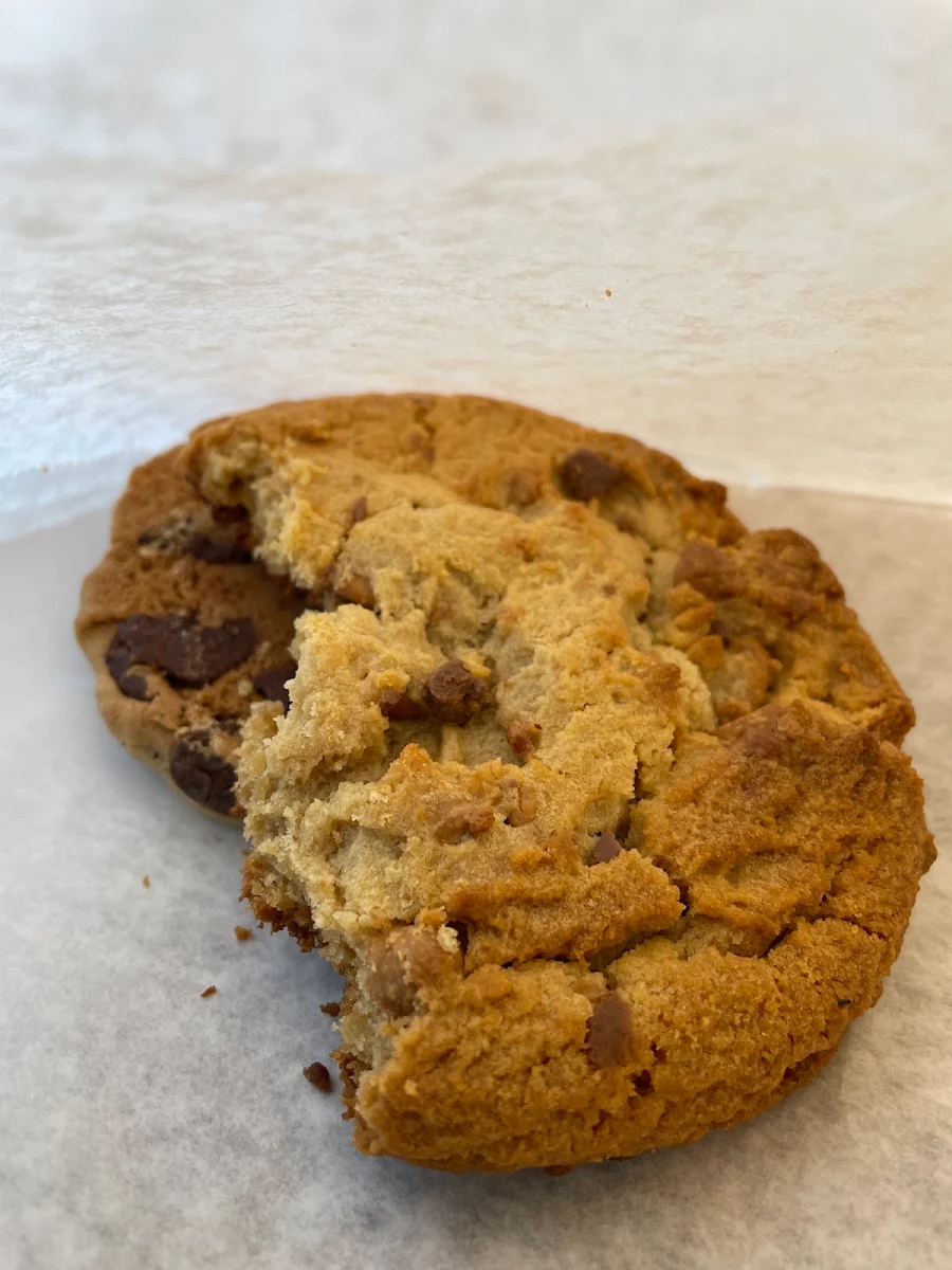 Chocolate Chip Cookie