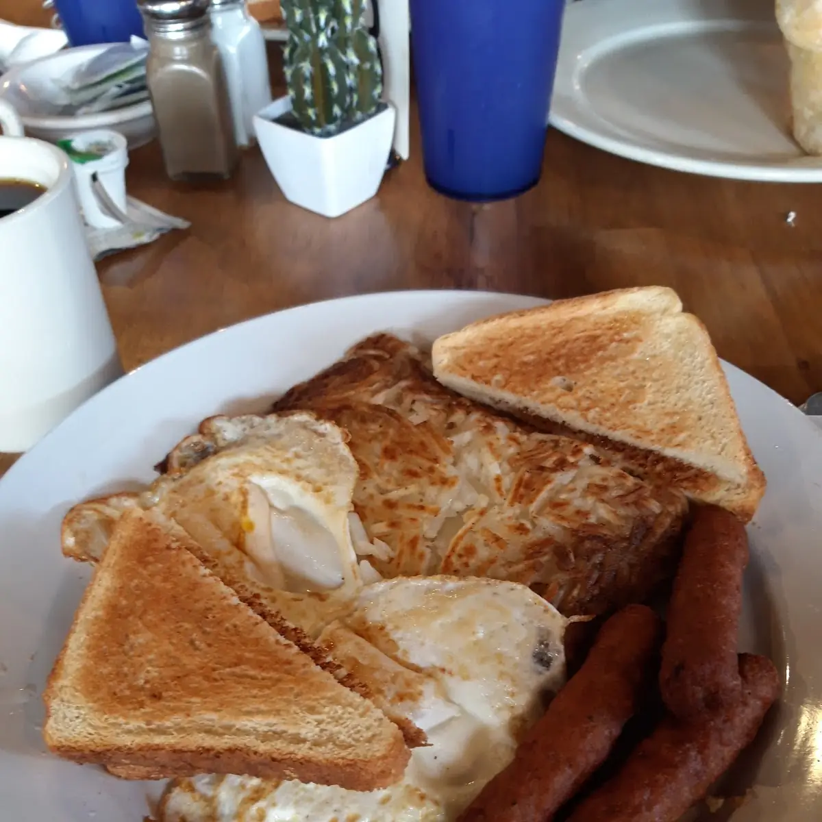 Egg Hash Browns & Toast
