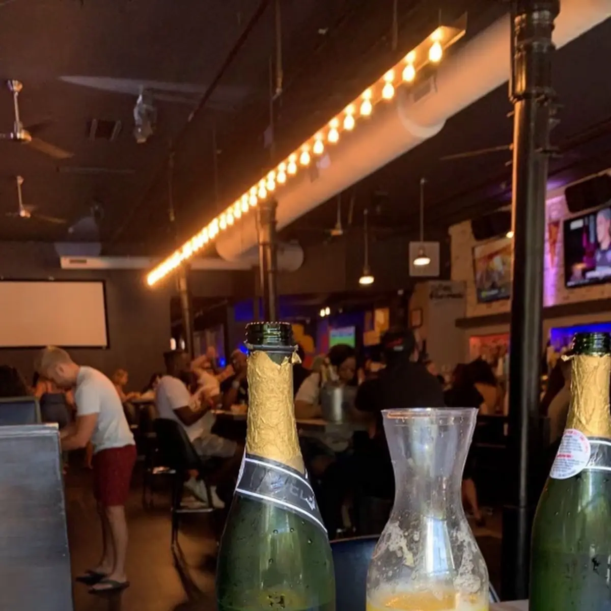 Bottomless Mimosas - Sat & Sun Brunch