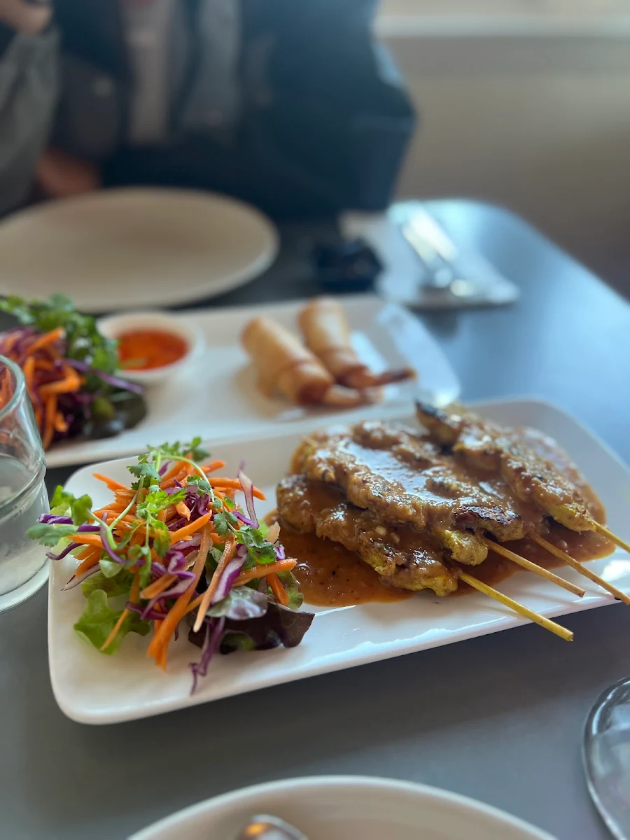 Highlights, Fan Thai Restaurant