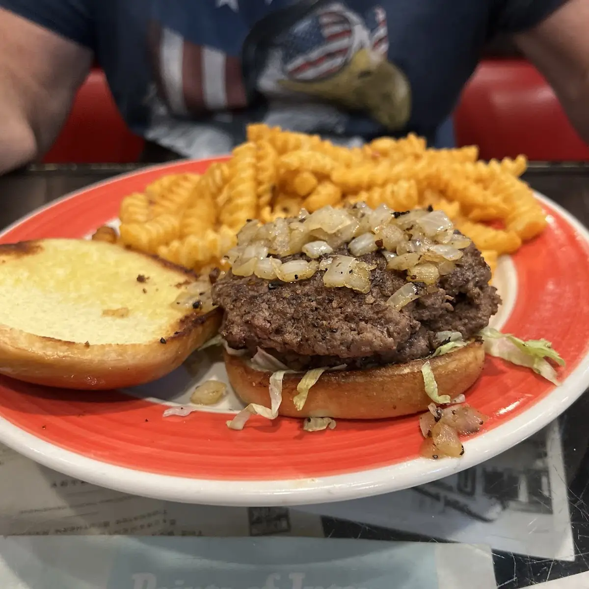 Hamburger with Grilled Onions
