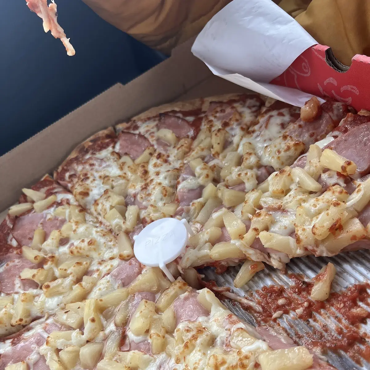 Hawaiian Pizza