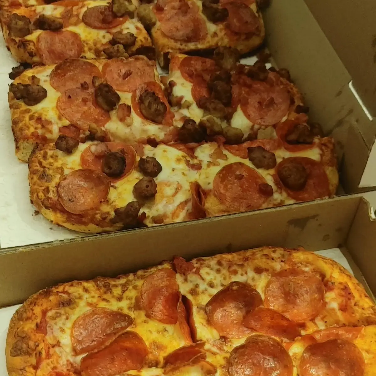 Deep Dish Pepperoni Pizza