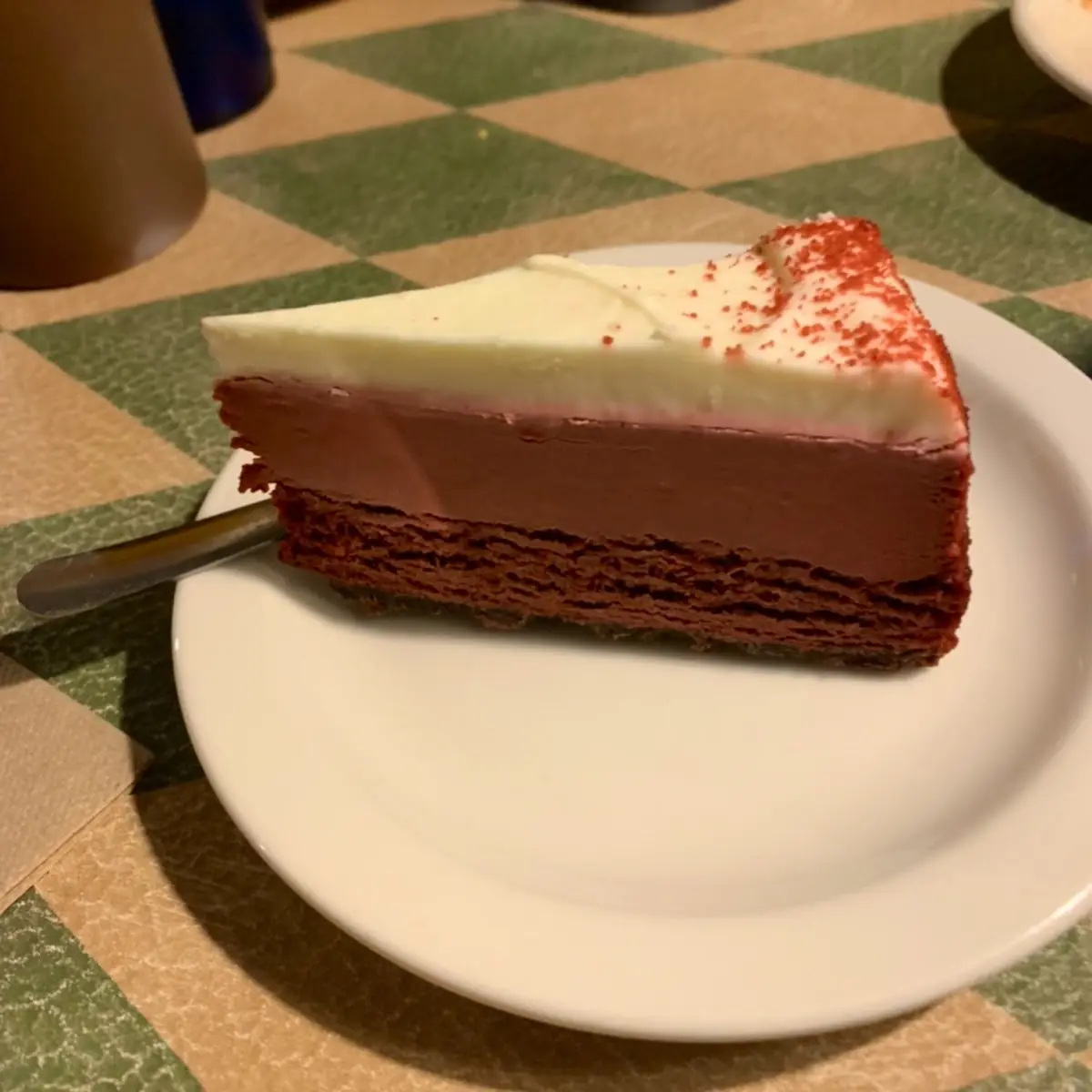 Red Velvet Cheesecake
