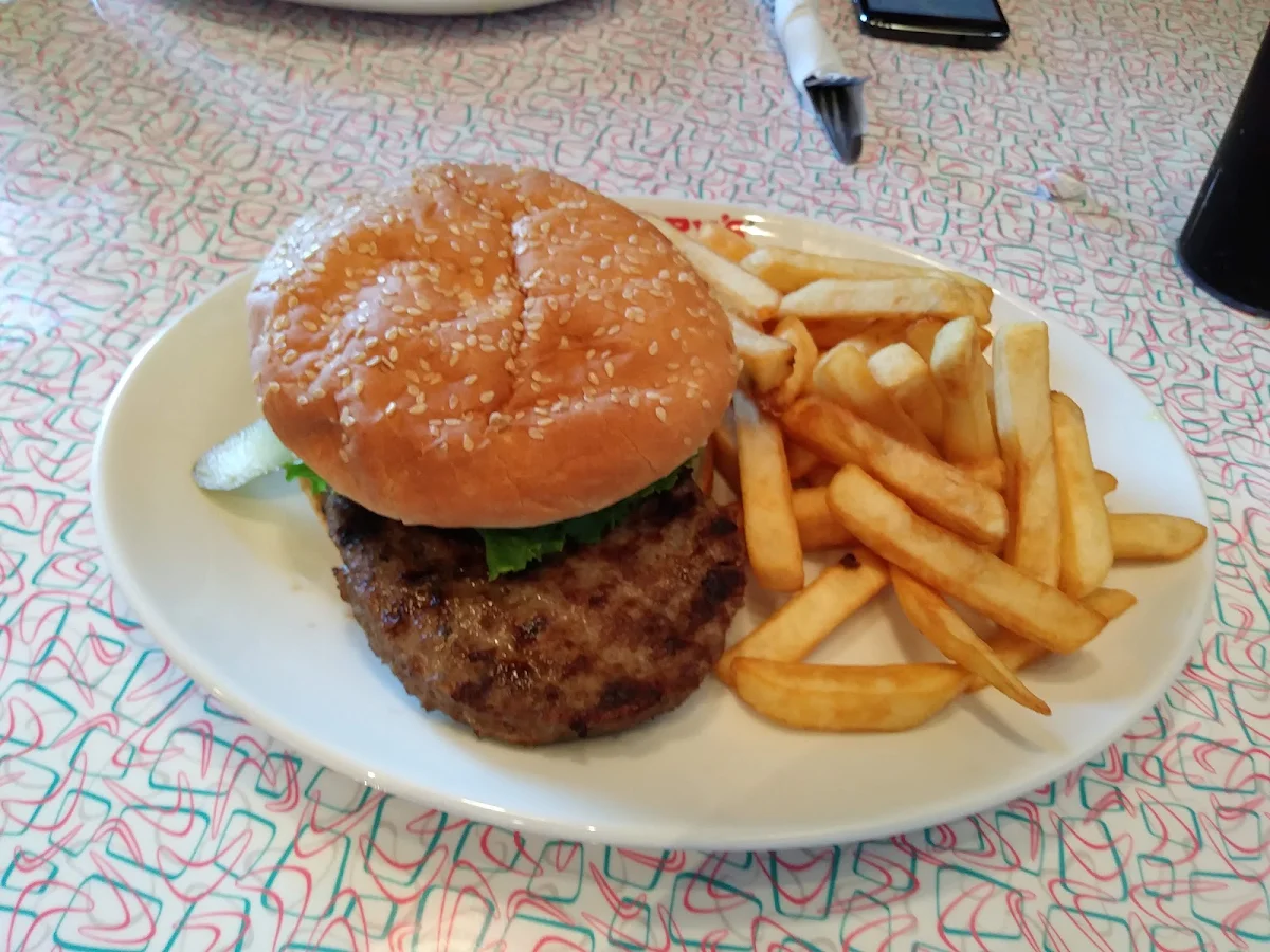 Veggie Burger- 590 Cals
