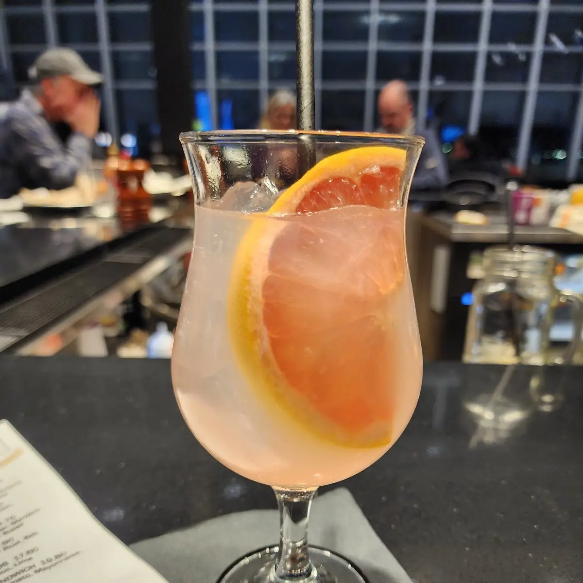 White Claw Ruby Grapefruit Hard Seltzer
