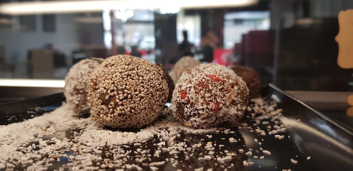 Protein Balls, Cafe Tahbella