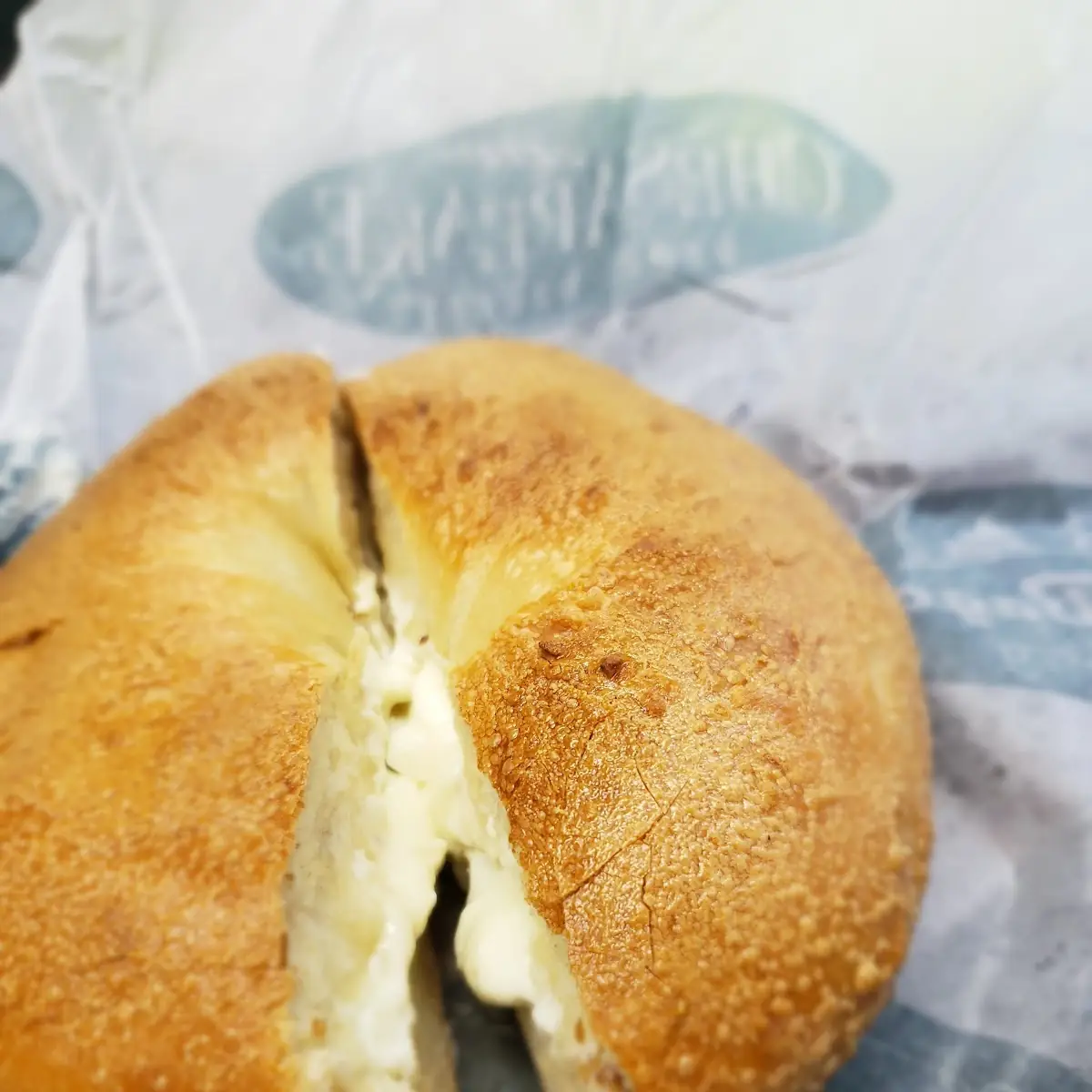Plain Bagel w Cream Cheese