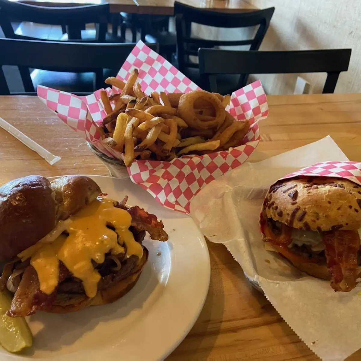 Pretzel Burger