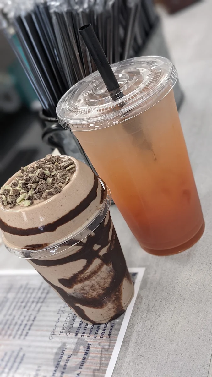 Hilltop Tea and Strawberry Oreo Cheesecake