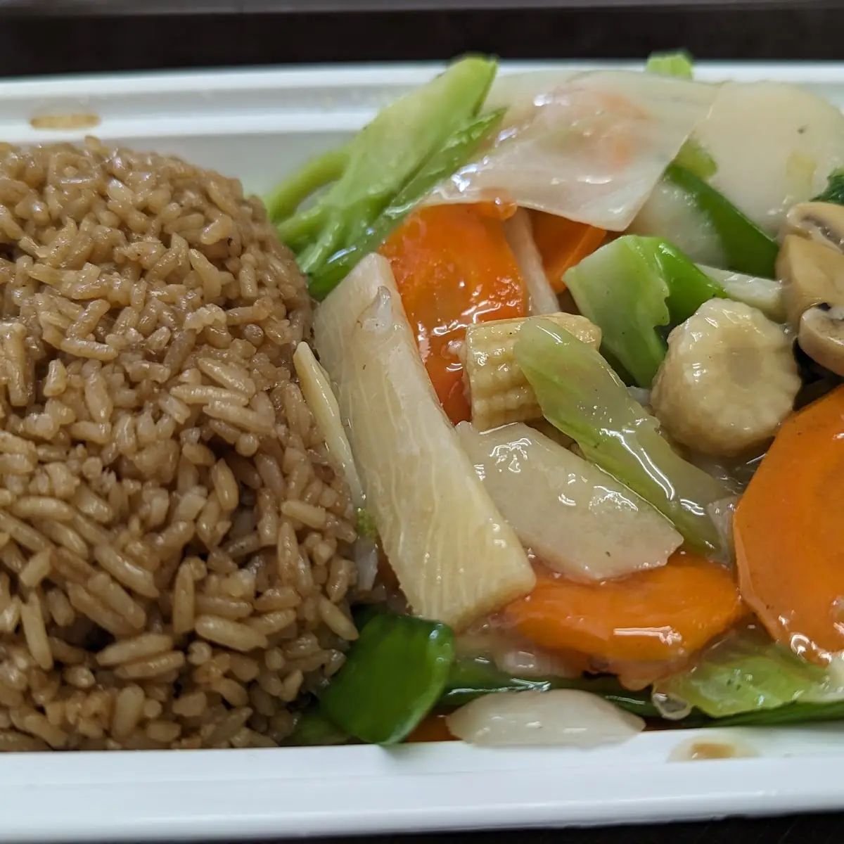 Chicken Chop Suey Combo Plate