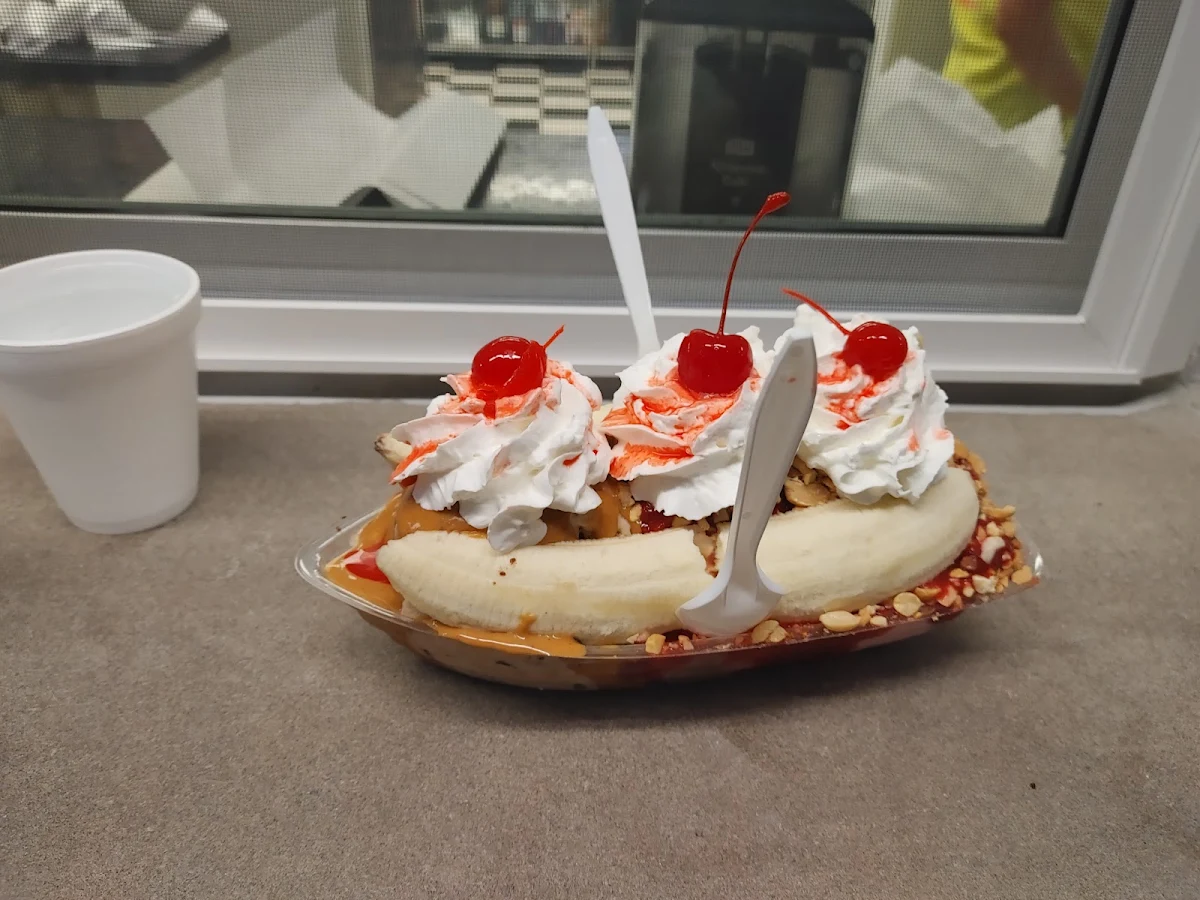 Senior Banana Split
