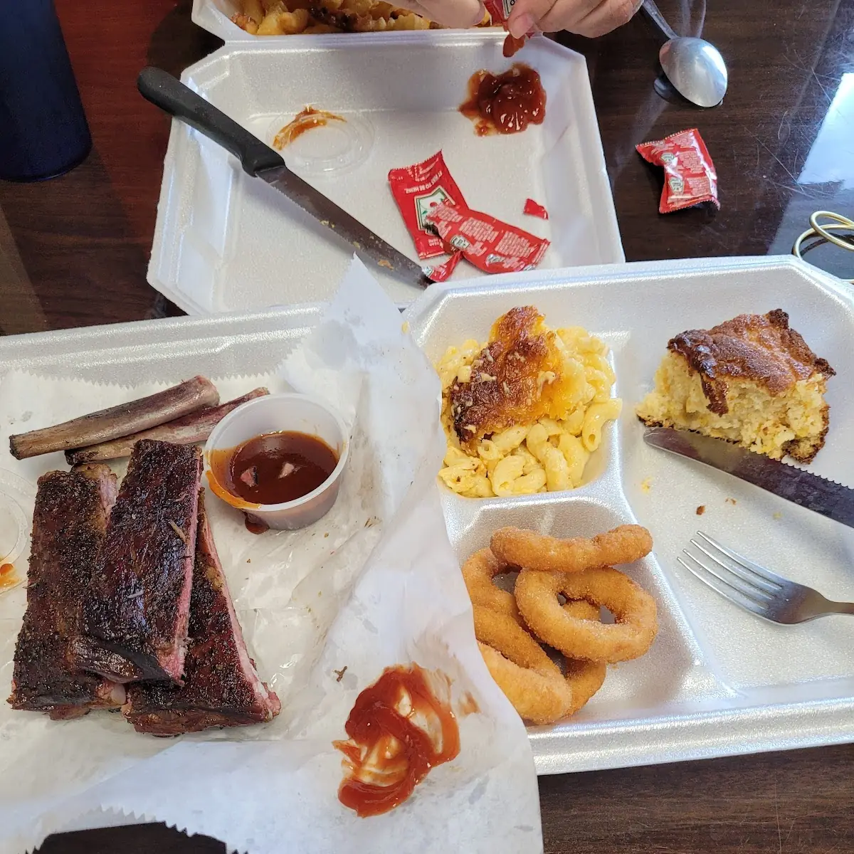 Ribs Mac Cheese Cornbread