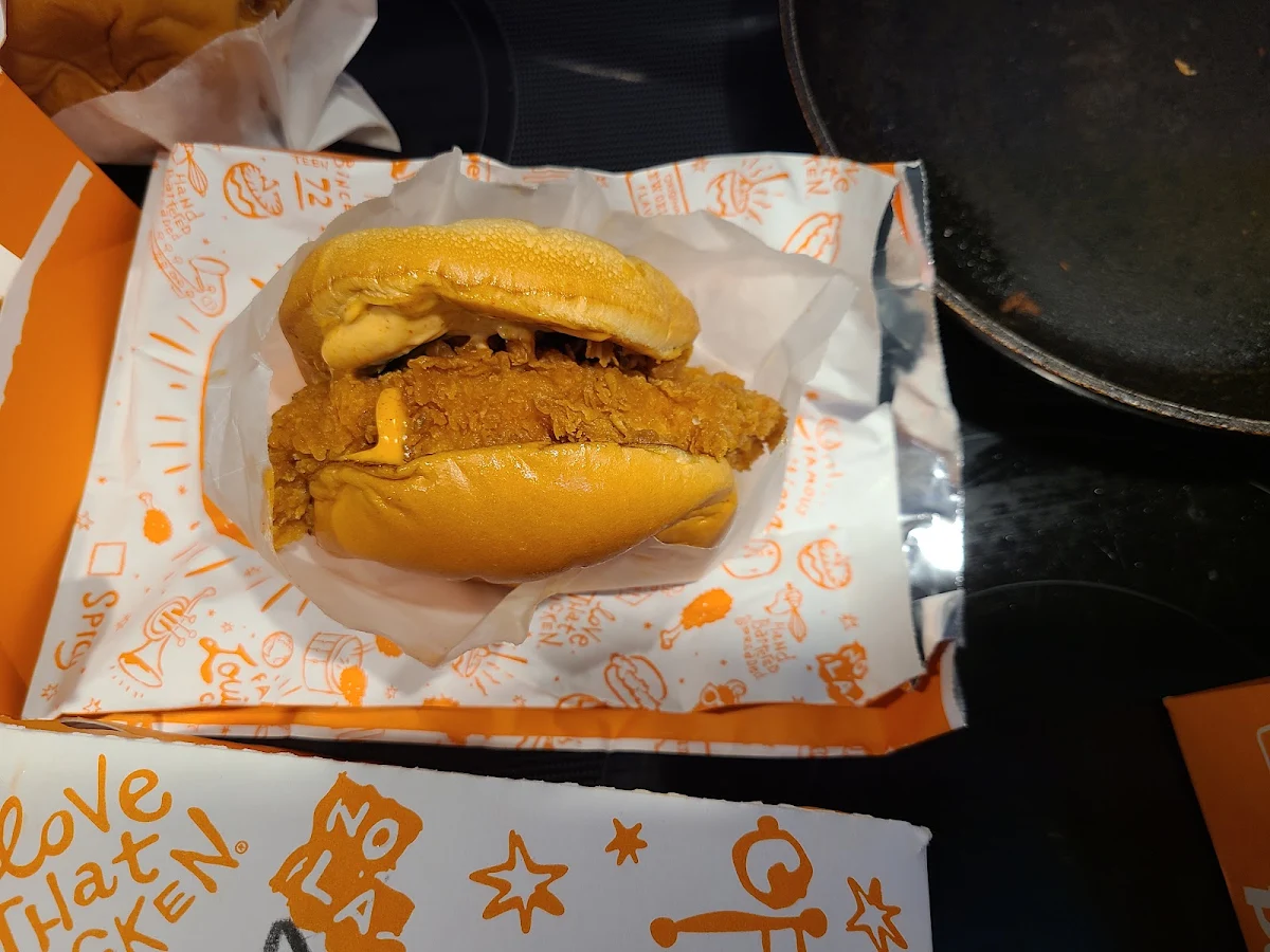 Hot Chicken Sandwich, Popeyes Louisiana Kitchen